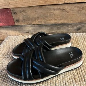 Time And Tru Black Cross-band Slide Size 6